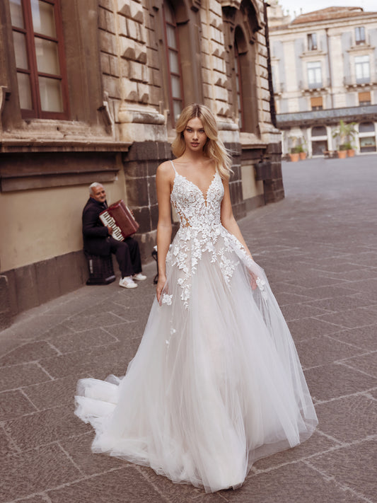 Modeca Bridal Sample Sale
